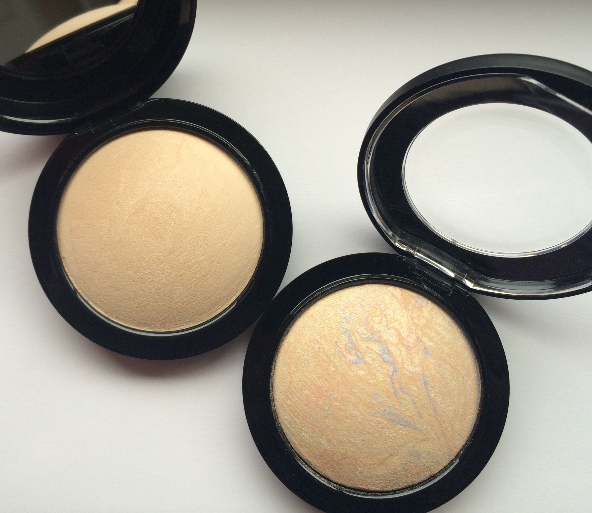 Review: MAC's Mineralise Skinfinish – Natural and Lightscapade